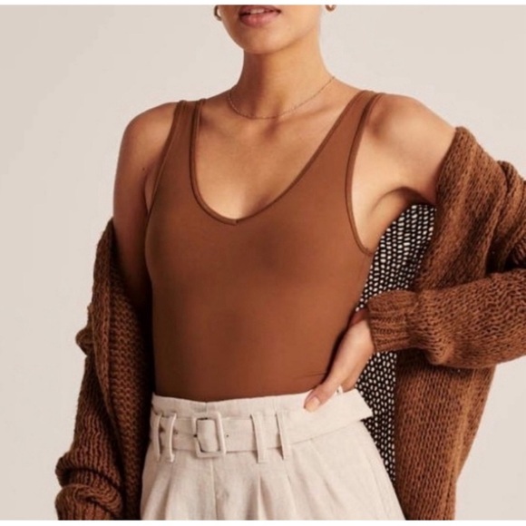 New Abercrombie & Fitch A&F Seamless Soft Brown V Neck Thong Bodysuit XS - Picture 1 of 4